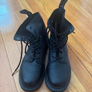 Doc Martens- Soft Leather- Gently Worn
